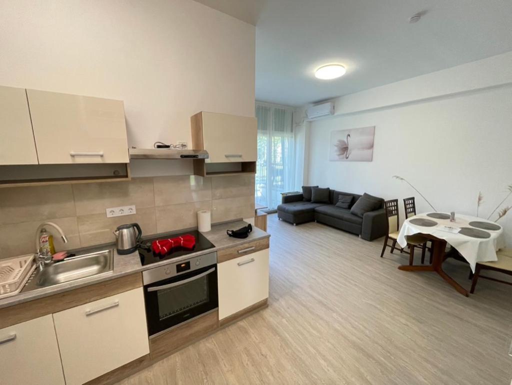 Gyoengybagoly Apartman Balatonberény Exterior photo